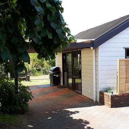 Caldera Country Lodge Hamurana エクステリア 写真