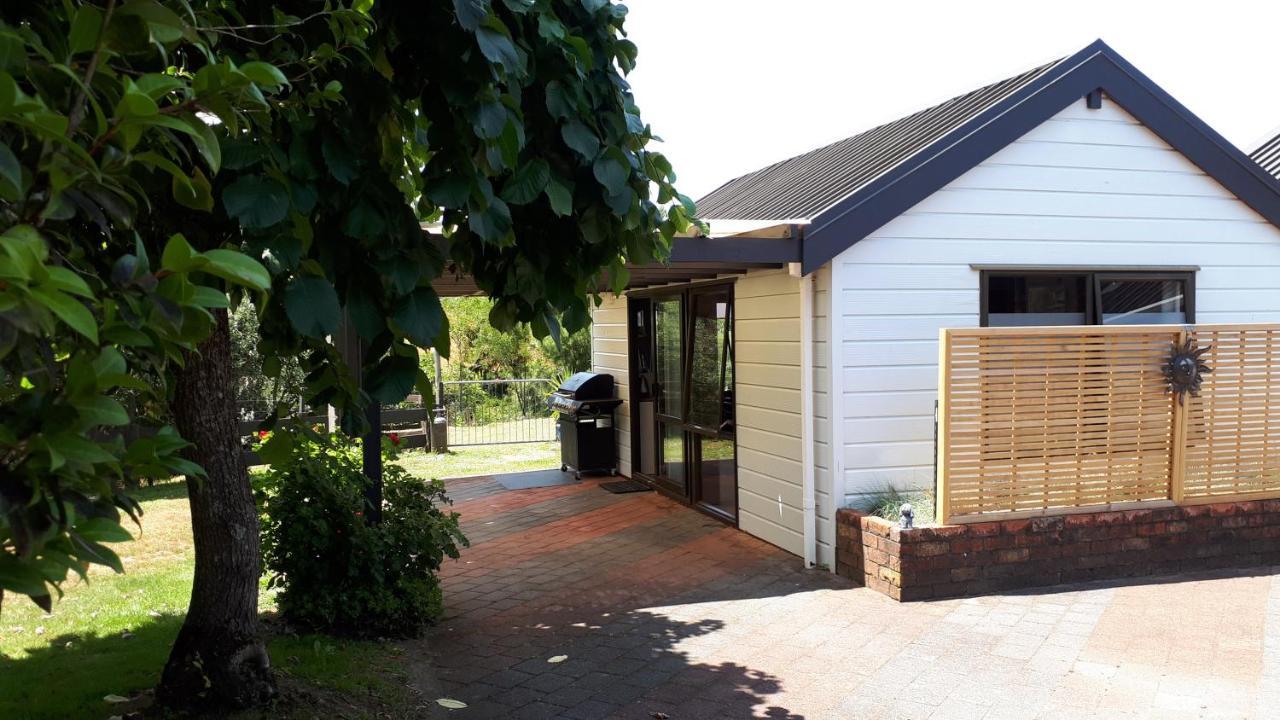 Caldera Country Lodge Hamurana エクステリア 写真
